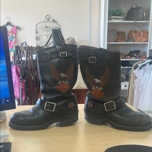 listing-status-banner